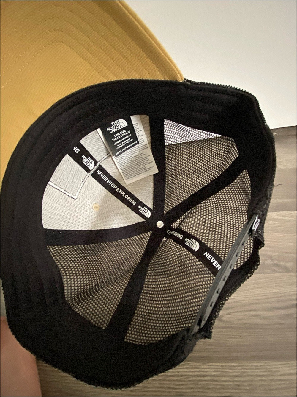 The North Face Beige Colorblock Trucker Hat - Picture 4 of 5
